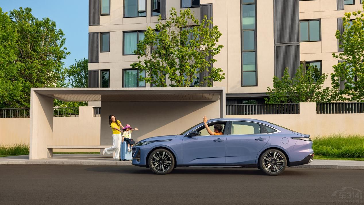 全球智能家轎新標(biāo)桿 長(zhǎng)安第四代逸動(dòng)上市 全球智能家轎新標(biāo)桿 長(zhǎng)安第四代逸動(dòng)上市