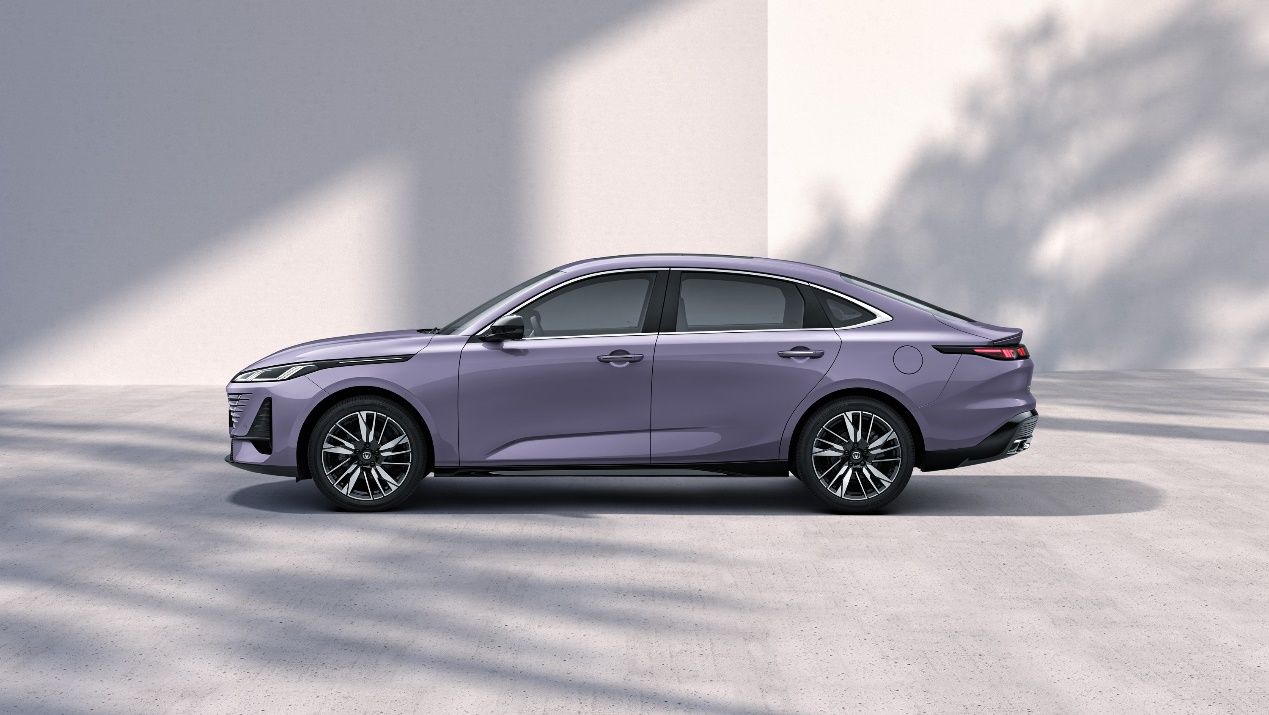 全球智能家轎新標(biāo)桿 長(zhǎng)安第四代逸動(dòng)上市 全球智能家轎新標(biāo)桿 長(zhǎng)安第四代逸動(dòng)上市