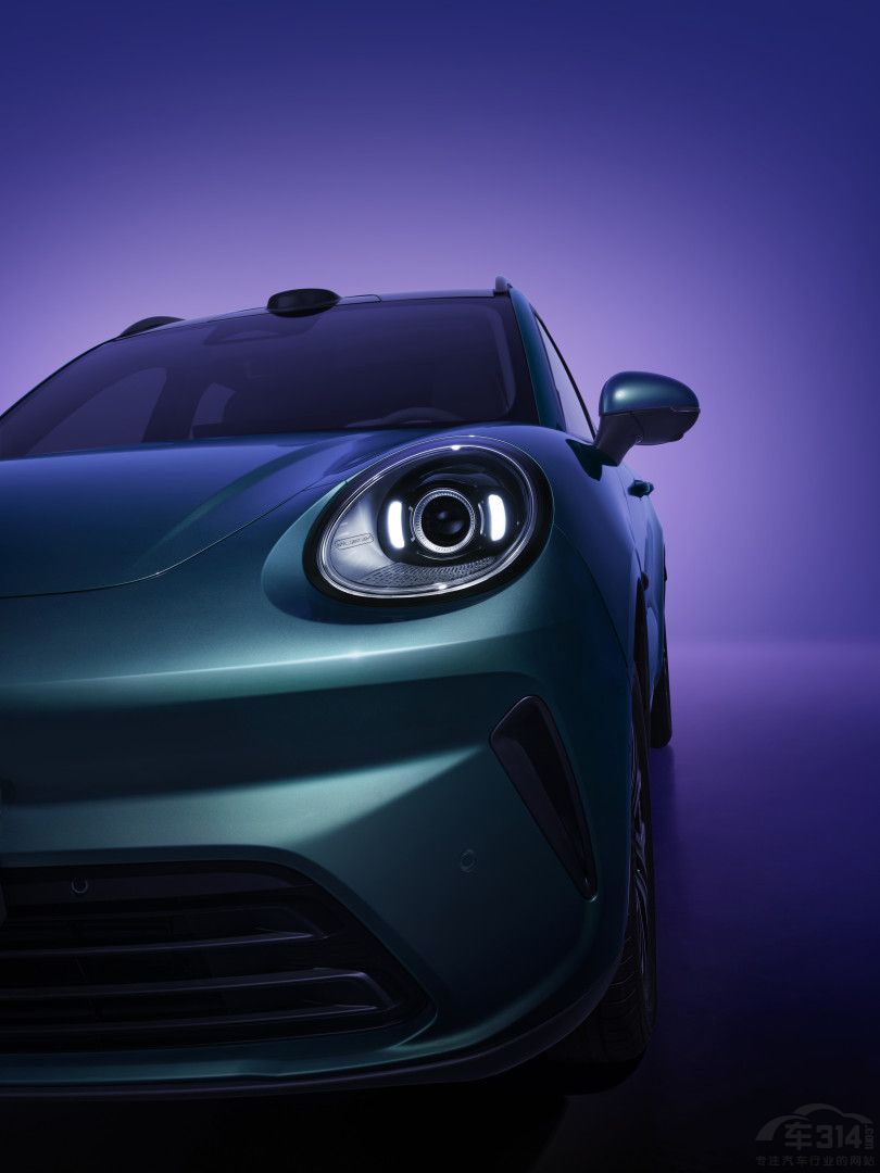 Դ����Ȼ�����ڶ��� �W��5Ʒ�b��(hu��)�A�M�e��