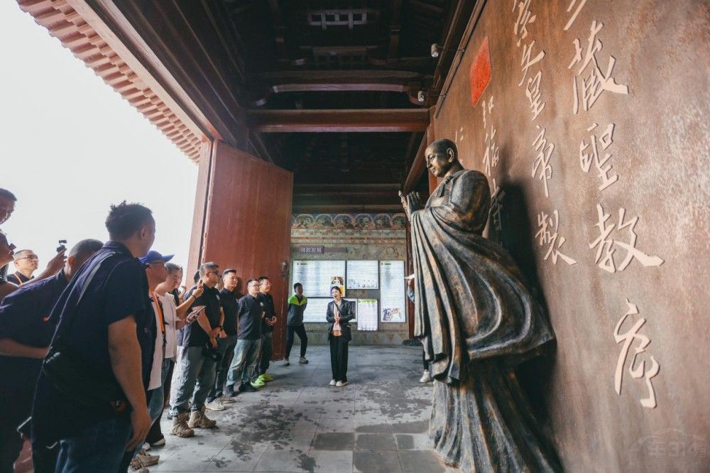 ��Խ����֮��������̽�U(xi��n)�߄�(chu��ng)ȫ�����¼o(j��)Ԫ