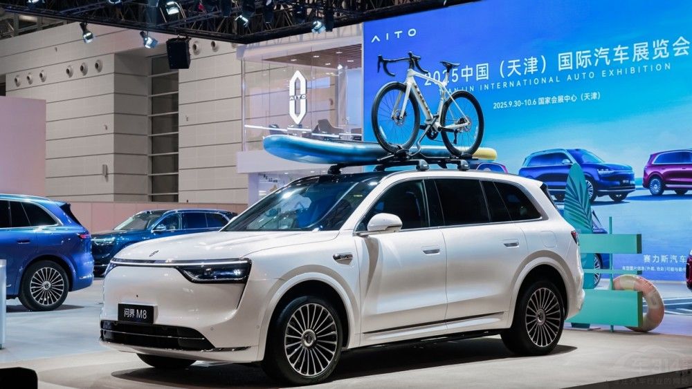 ���A���¾�������ȫϵ܇�͵�����܇չ