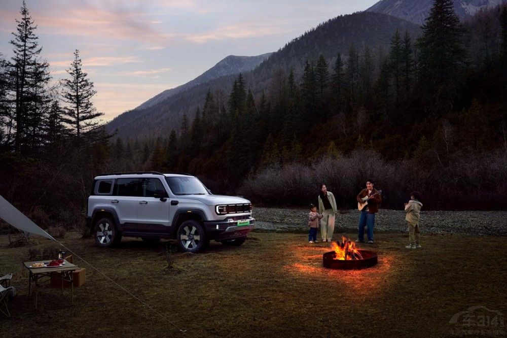 BJ40���̵��Ĵ��������ġ��ڱ�ģʽ����CarPlay