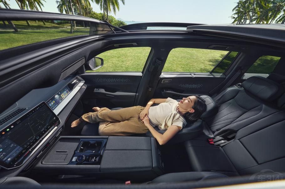 ����SUV;��Pro�@��2025΢�����׿Խ܇�͡�